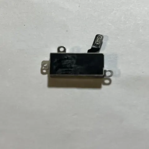  Iphone 16 Pro Max vibratore motorino