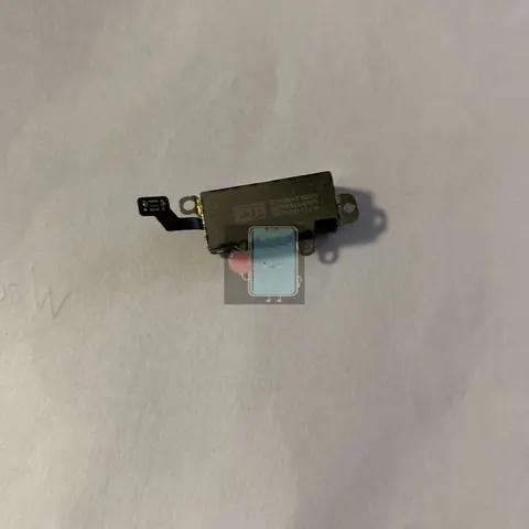  Iphone 15 Pro Max vibratore motorino