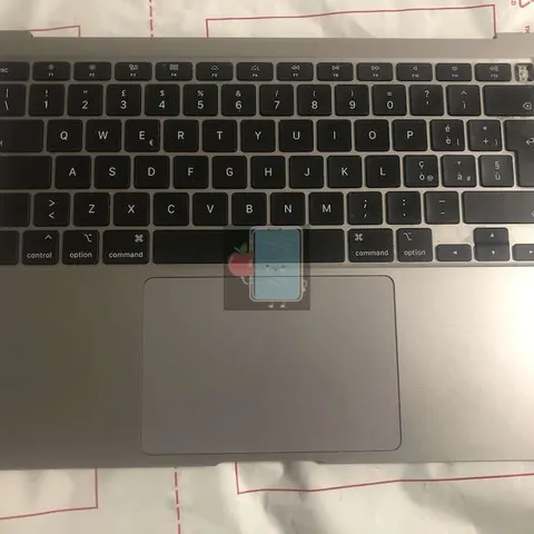  Apple Macbook Air 13" A2179 3302 Tastiera Italiana Touch Pad scocca chassis A Argento