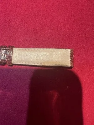 Cinturino in pelle per orologio con fibbia dorata - 2606231935
