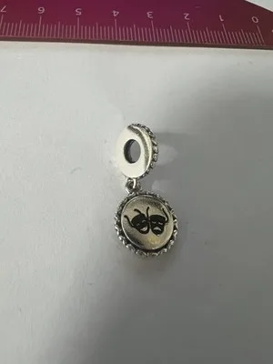 Ciondolo Pendente in Argento Sterling 925 Teatro e Scritta The World Is Your - LAB22609272258