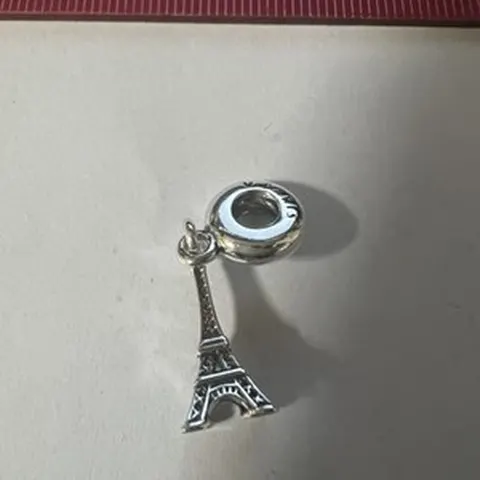 Charm Pendente Torre Eiffel in Argento 925 con Scritta Paris - LAB22609272231