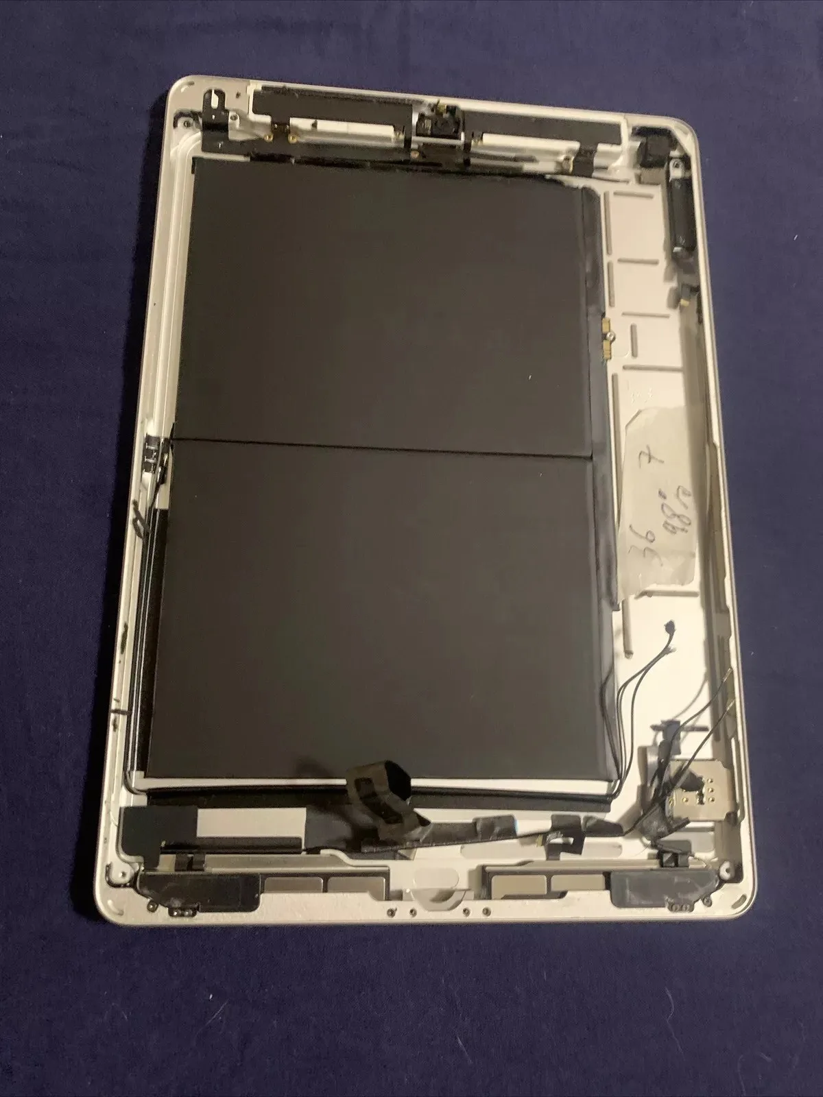 Originale Apple iPad 7 A2198 Chassis Batteria scocca Foto Cellular Argento A