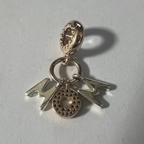 Ciondolo Pendente Argento 925 con Lettere MoM Mamma e Dettagli Pavè - LAB22609272202