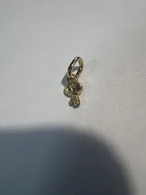 Charm Pendente Chiave in Argento 925 Placcato Oro con Zircone - LAB22609302156
