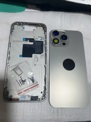 Compatibile Per Apple scocca Chassis Iphone Frame 16 Pro Max Argento + Vetro