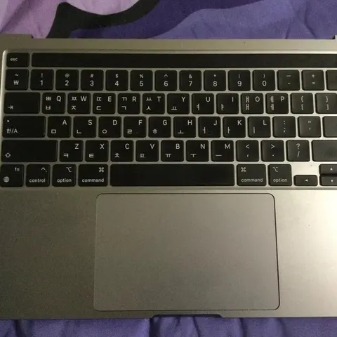 Apple Macbook Pro 13” 2020 A2338 3578 Tastiera Scocca Koreano Nero Grigio side A