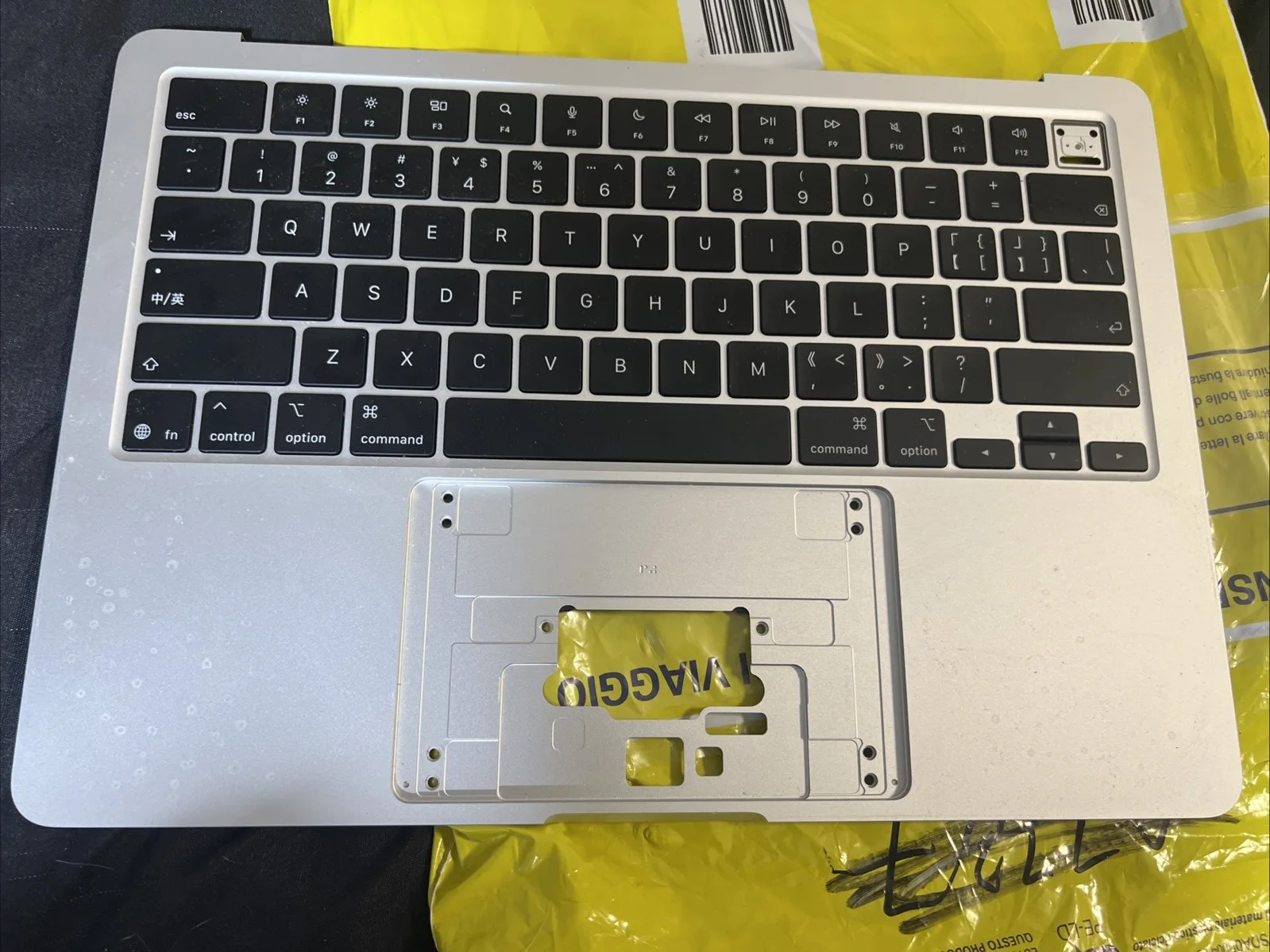 Apple Macbook Air 13” A3240 A3113 Tastiera Scocca Argento Italiana A- RITIRO MIL