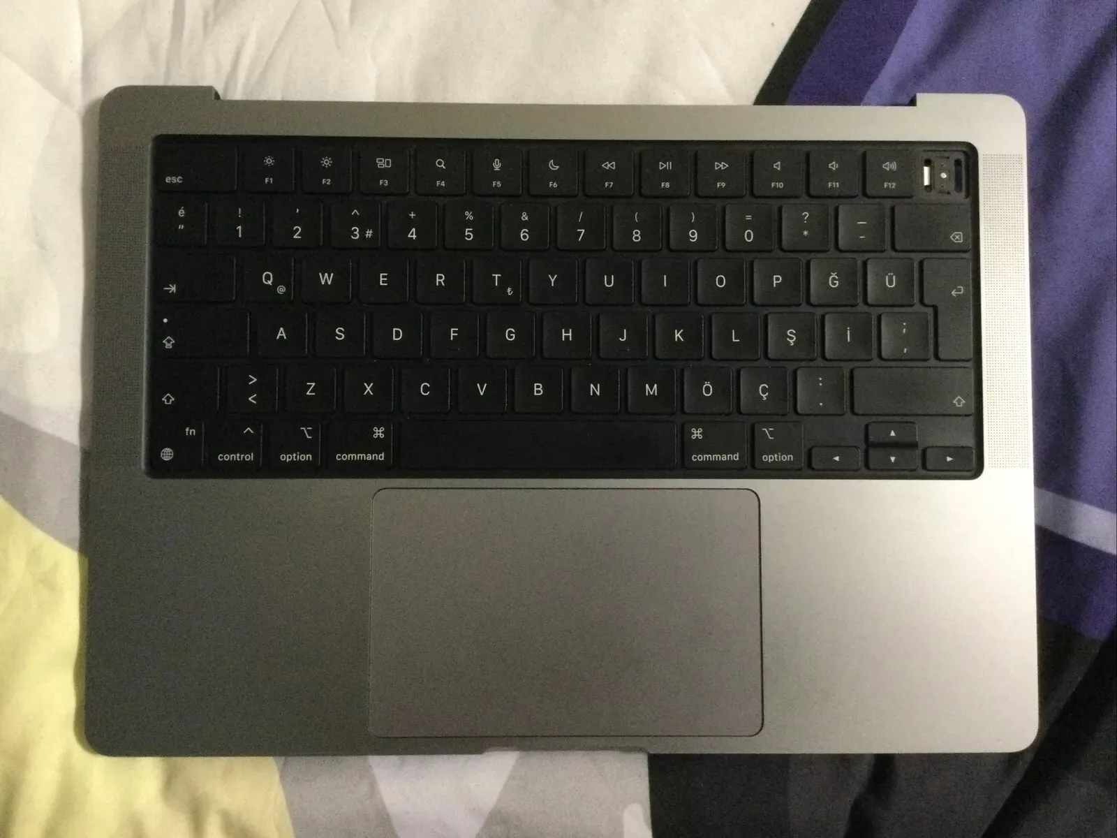 Apple Macbook Pro 14” A2442 A2779 Tastiera Scocca Turkish Grigio A RITIRO MILANO