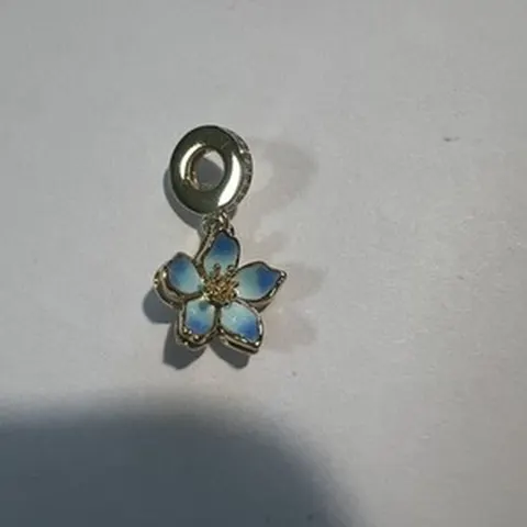 Charm Pendente Fiore Blu In Argento 925 Placcato Oro - LAB22609302148