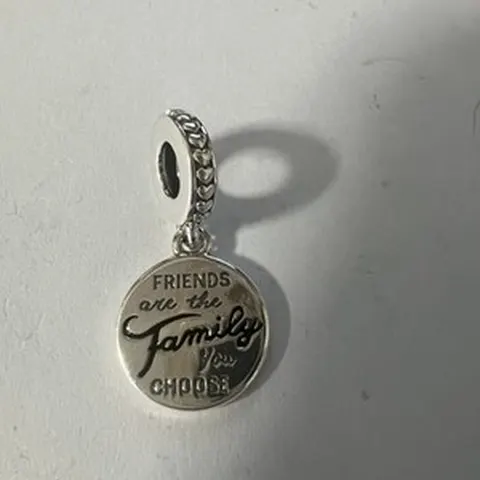 Ciondolo Pendente Rotondo in Argento Sterling 925 Scritta Friends - LAB22609272255