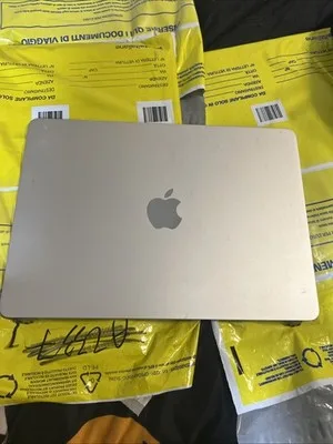 Apple Macbook Air 13” A2681 A3113 Display ORIGINALE Starlight A Milano Ritiro