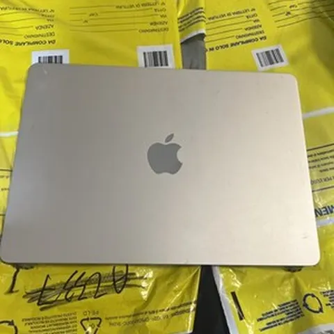 Apple Macbook Air 13” A2681 A3113 Display ORIGINALE Starlight A Milano Ritiro