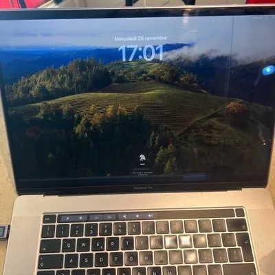 Apple Macbook Pro 16” 2019 A2141 Emc 3347 Solo Display Lcd Rotto Linee SOLO LCD