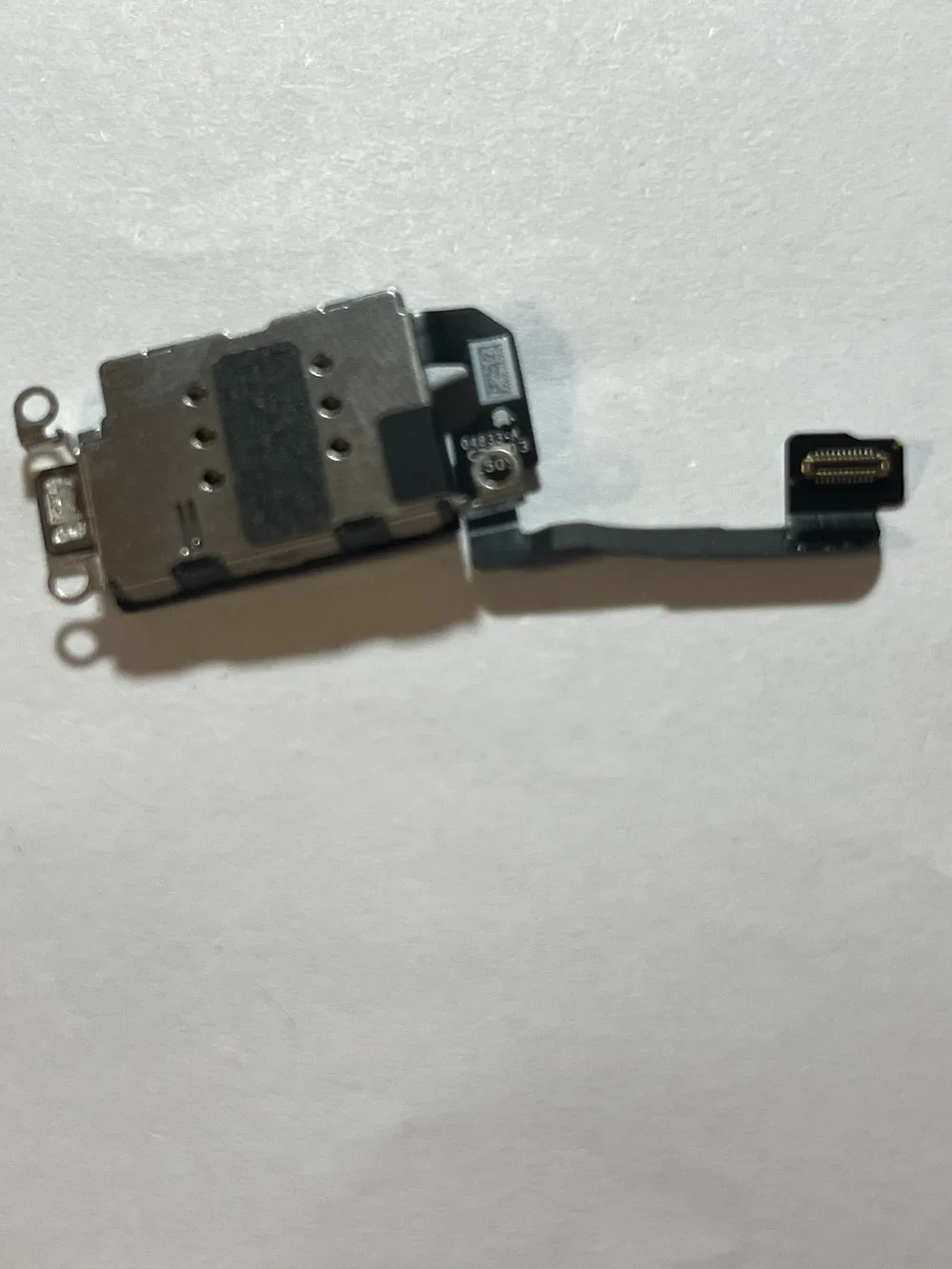  Iphone 16 plus originale Apple sim slot sim reader 1 sim no sim tray