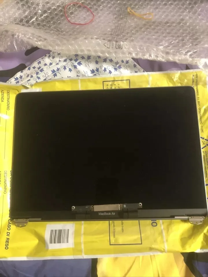 Apple Macbook Air 13” A1932 Display ORIGINALE grigio siderale A Milano Ritiro