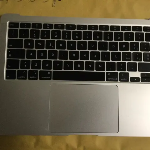Apple Macbook Air 13” A2179 2020 Tastiera Touchpad Batteria Silver Argento A